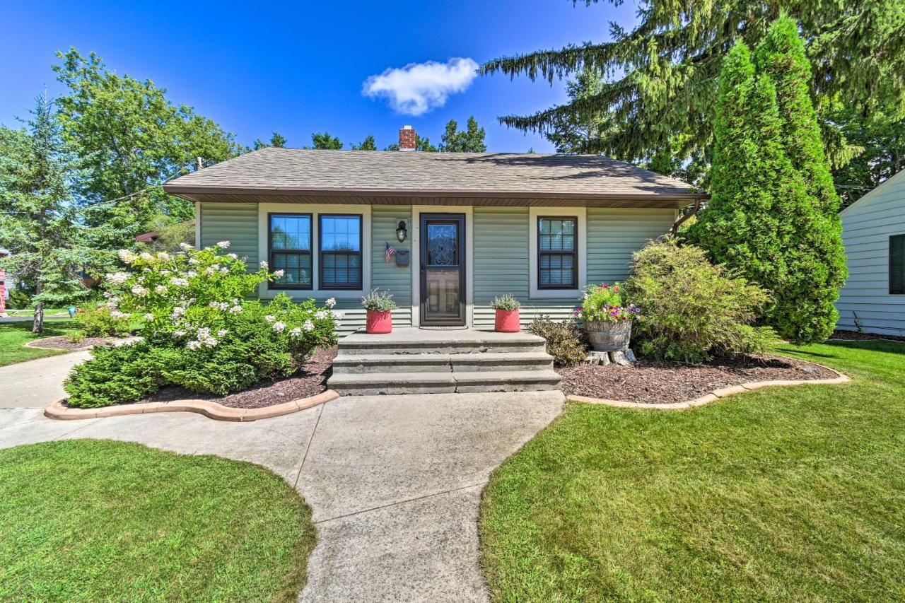 Modern Home With Backyard, 1 Mi To Dtwn Sturgeon Bay Exterior foto